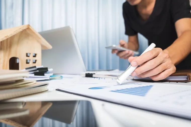 Faire appel au service d'un conseiller immobilier pour la vente d'un appartement familial dans le cadre d'une donation , Faches-Thumesnil, Alexis Collet