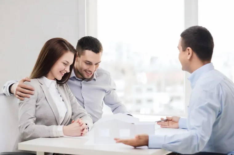 Faire estimer un terrain à vendre par un conseiller immobilier indépendant à Faches-Thumesnil, Faches-Thumesnil, Alexis Collet